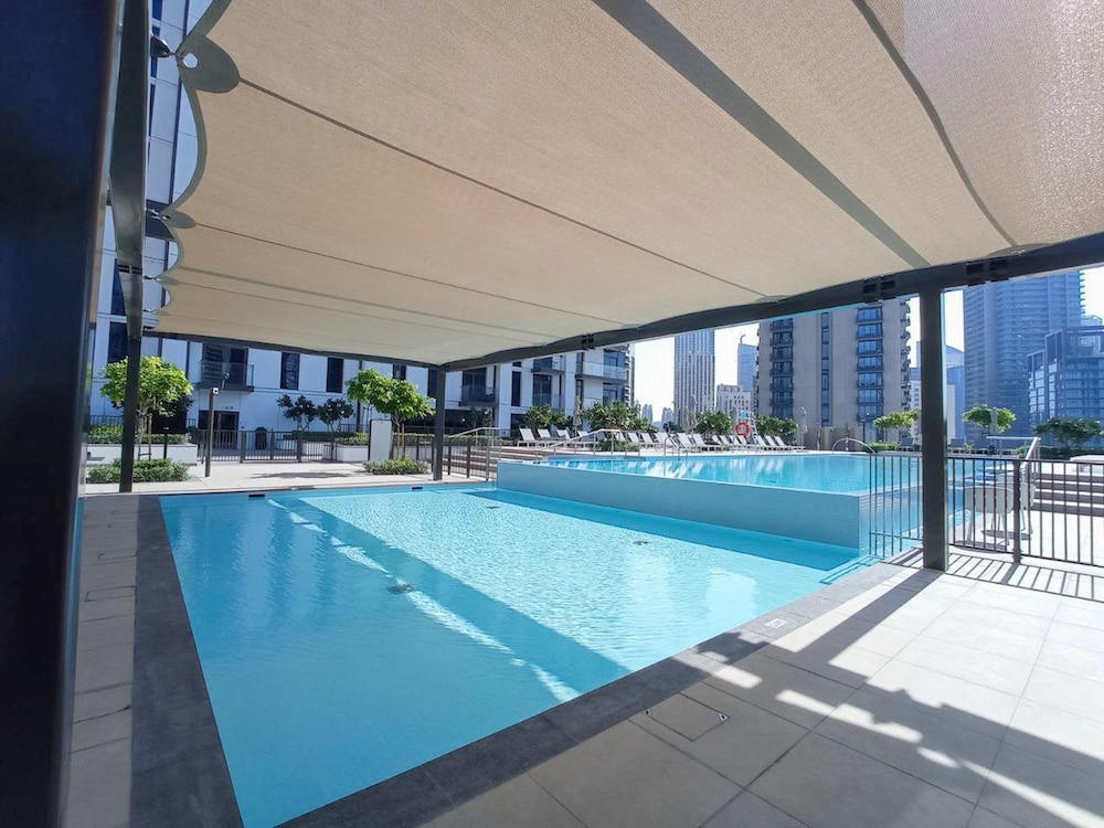 Full Burj Khalifa Views in This Amazing 2 Bedroom