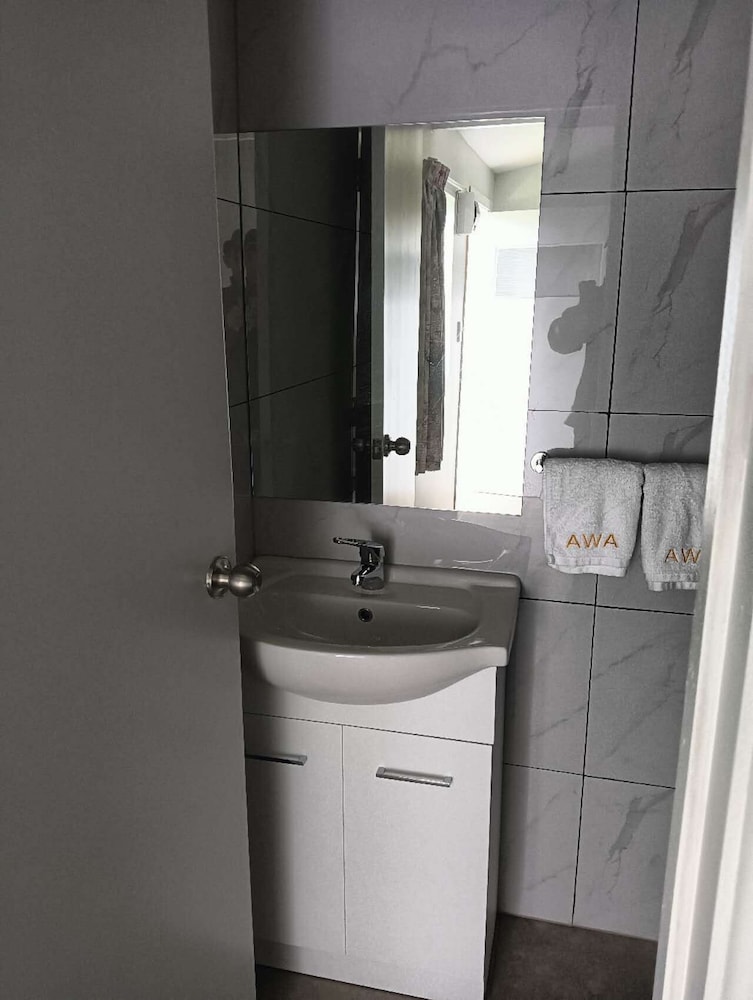 2 double and 1 sofa beds chalet 7D