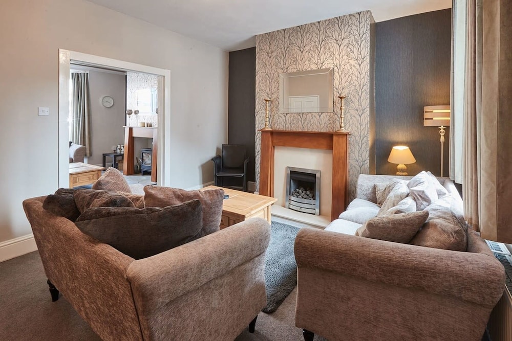 Host Stay Tigh-na-mara view 4