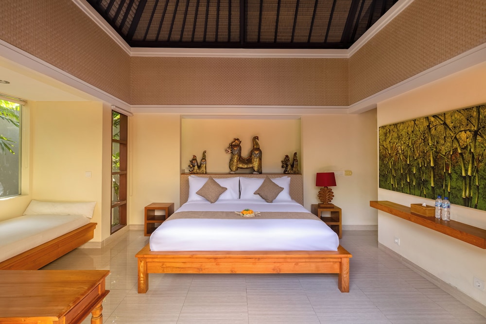 Aragreen Berawa Villa