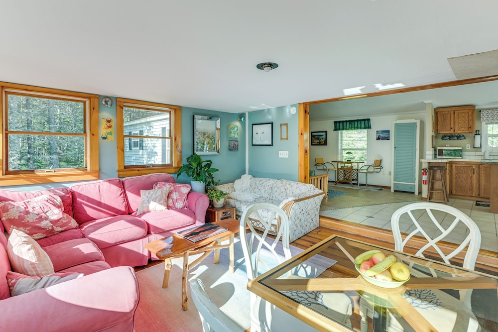 13 Mi to Acadia: Artistic Retreat in Nature