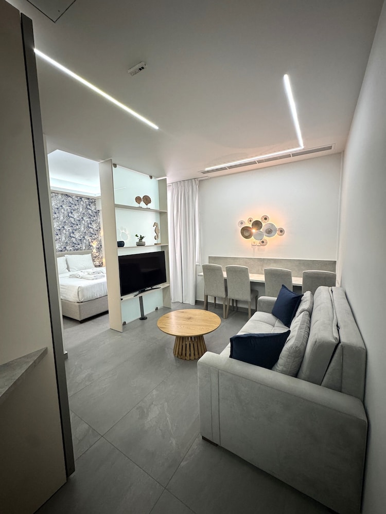 Chic Centre Suites Athens