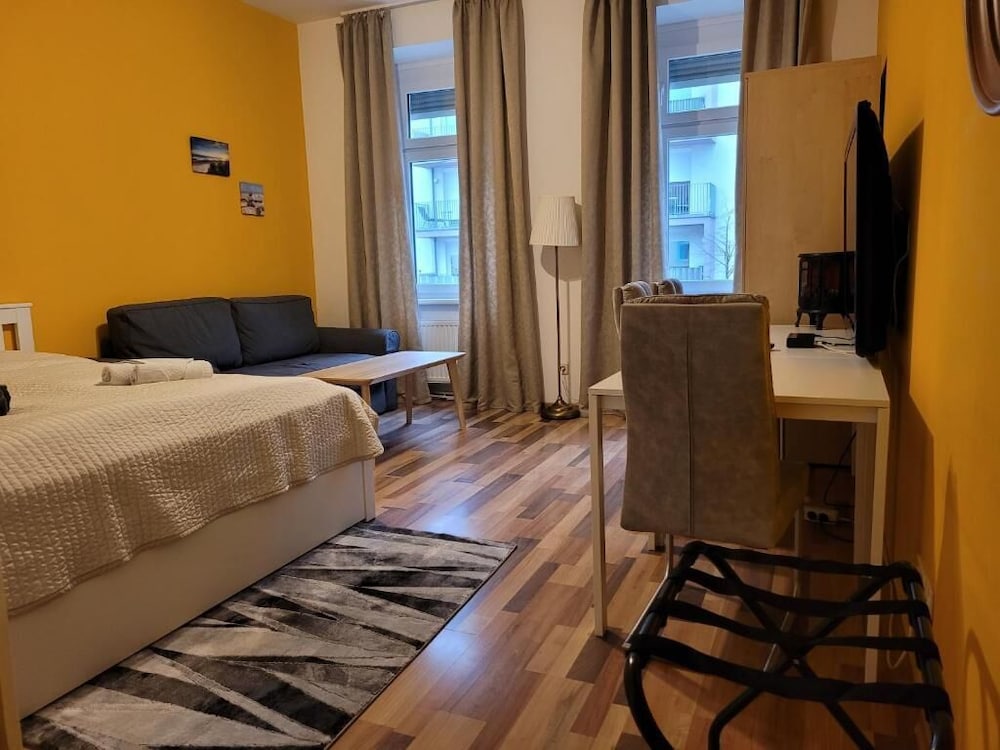 leopoldauer apartment