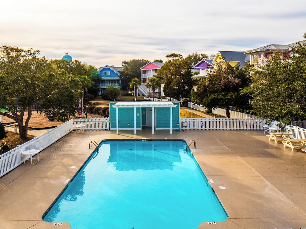 1 Pleasure Island Kure by Carolina Retreats