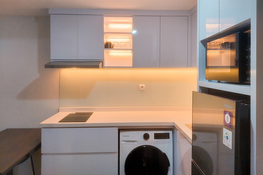 Cozy And Simply 1Br Apartment Anwa Residence