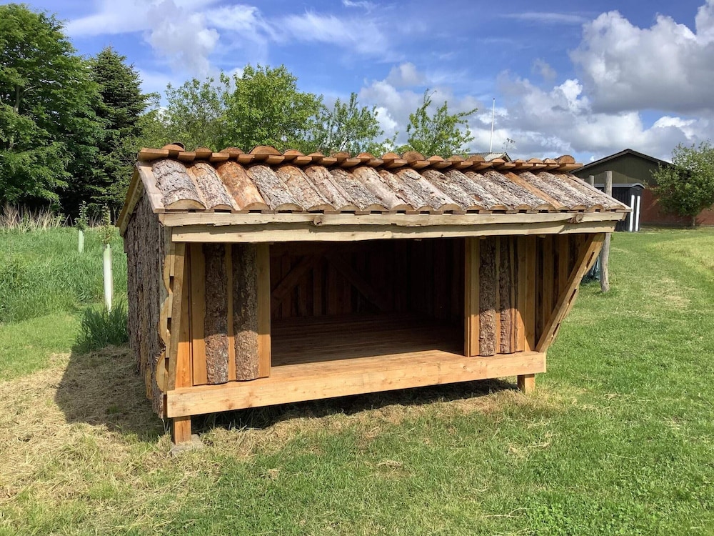 10 Person Holiday Home in Spottrup