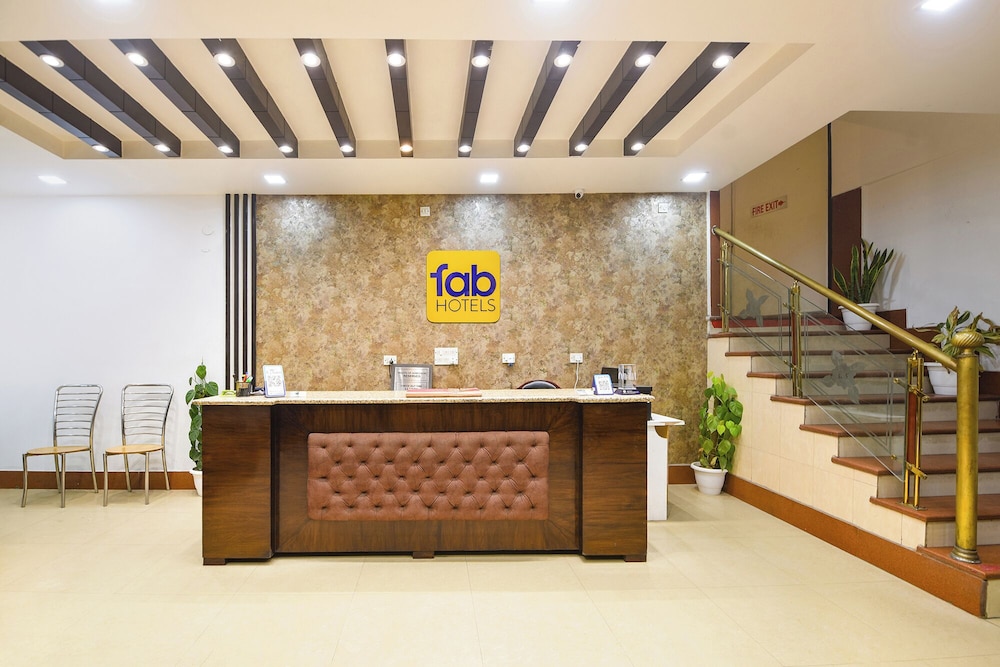 Fabhotel Golden Palm