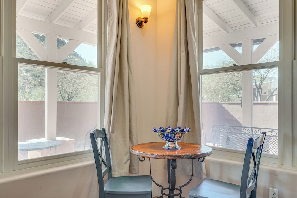 1 Mi to Saguaro NP: Charming Tucson Casita