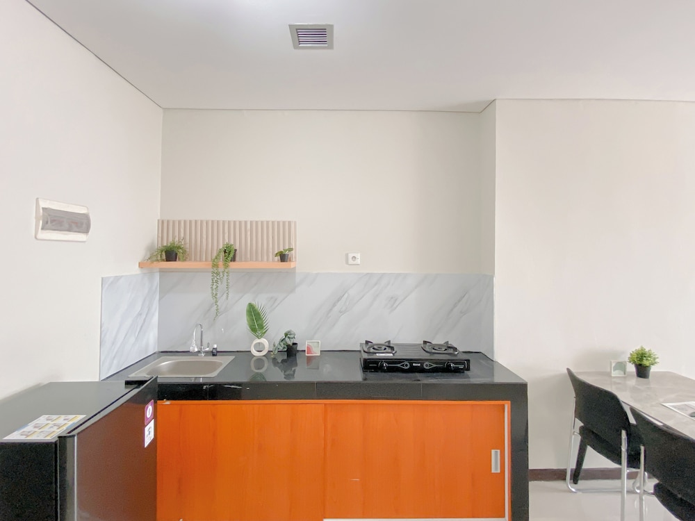 Brand New And Restful 2Br At Nifarro Park Apartment