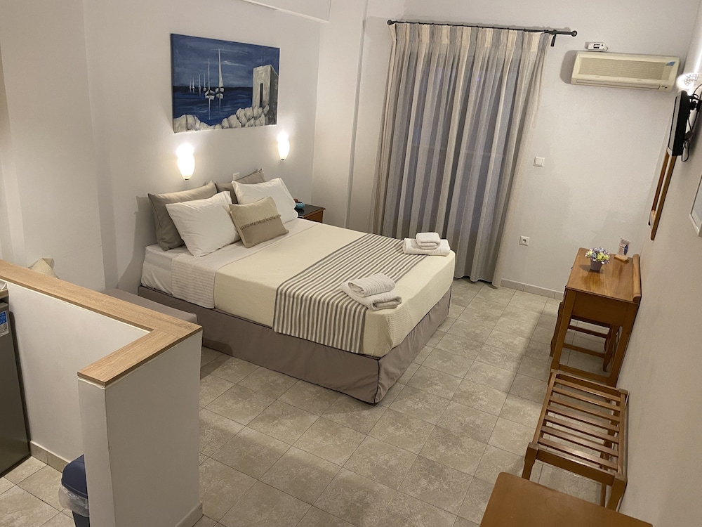 Dedes Apartments