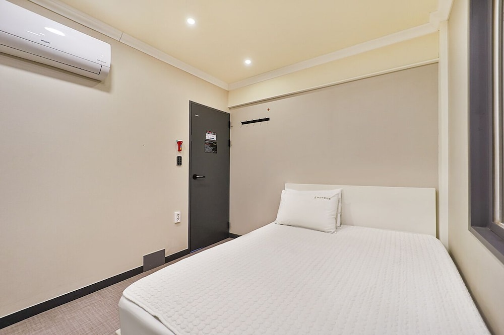 Top Motel