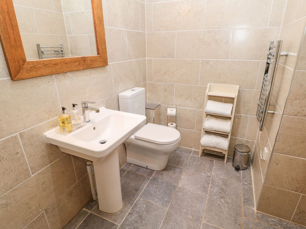 The Cartshed, Sedbury Park Farm - Property Image 32