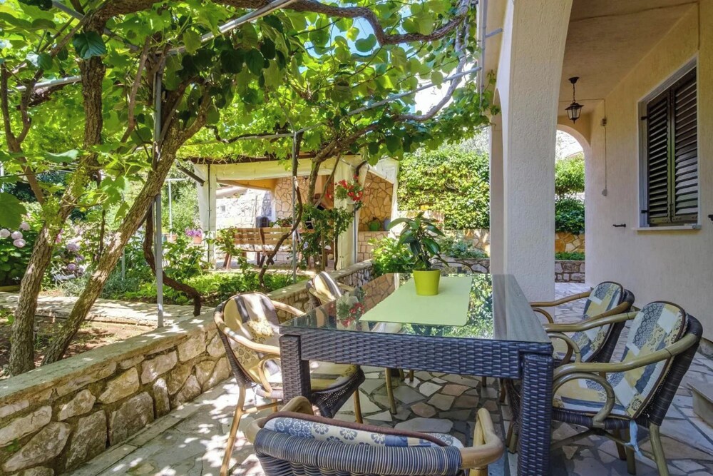 Secret Garden Apartment Mali Losinj