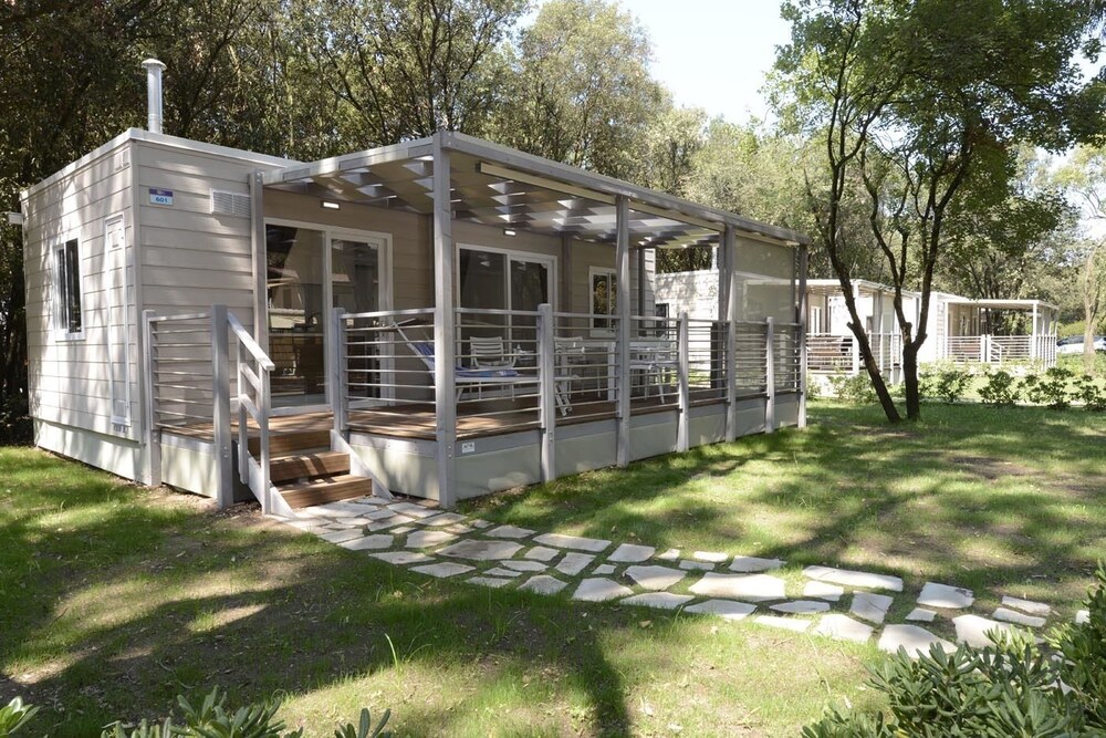 Baia Domizia Camping Village
