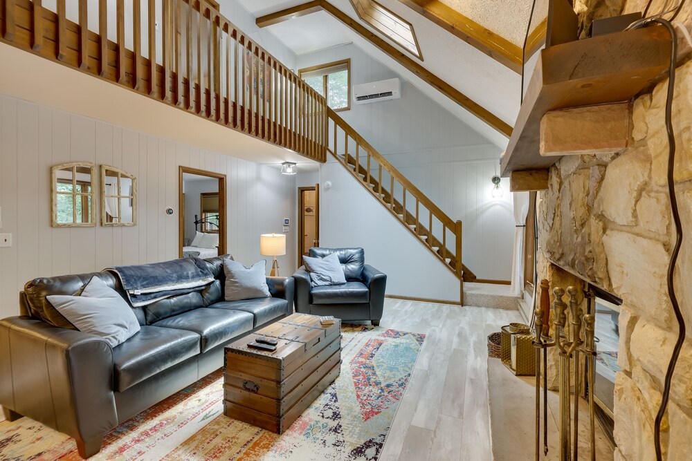 Peaceful Poconos Hideaway: Grill + Fire Pit! view 4
