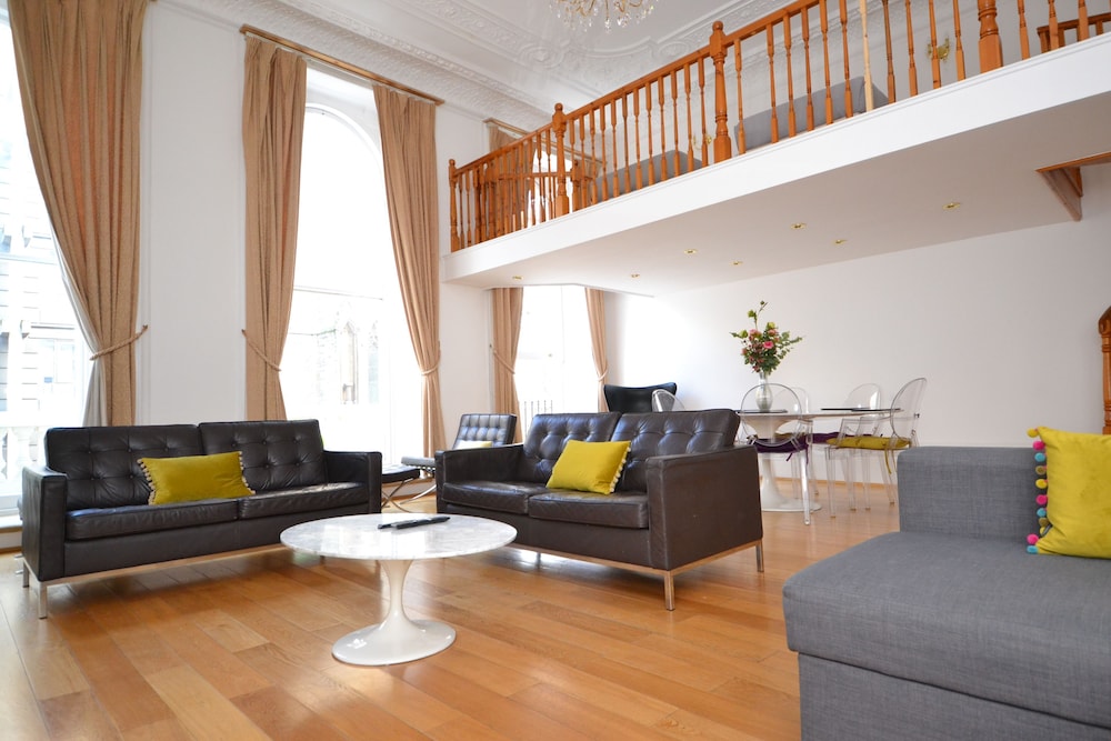 Luxury Hyde Park