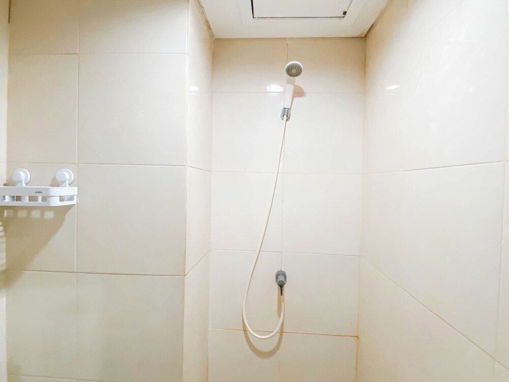 Simple Studio (No Kitchen) Near President University At Elvis Tower Apartment