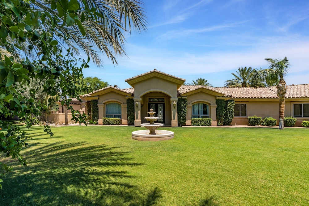 The Date Palm Estate by Avantstay Luxurious Private Retreat