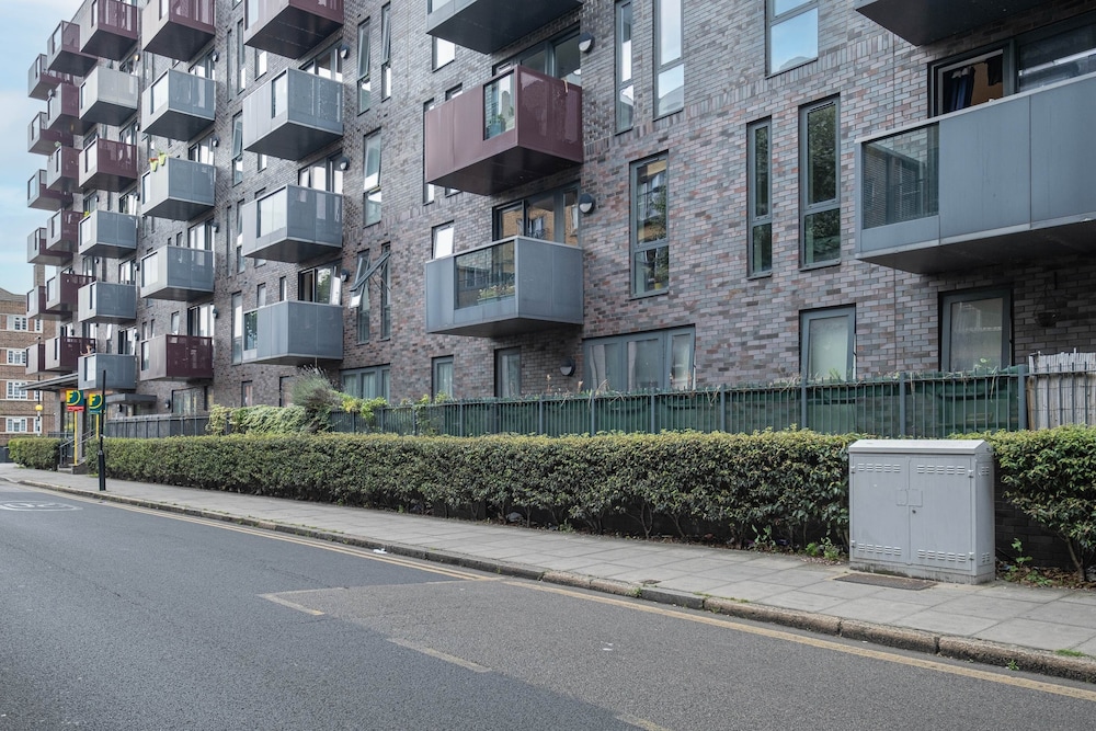 Bovet 3 Bedroom 1 Bathroom Apartment
