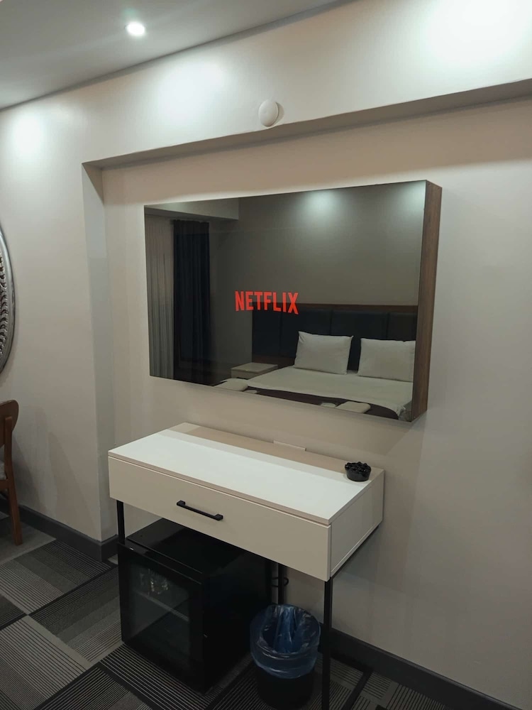 LİZBONİA OTEL
