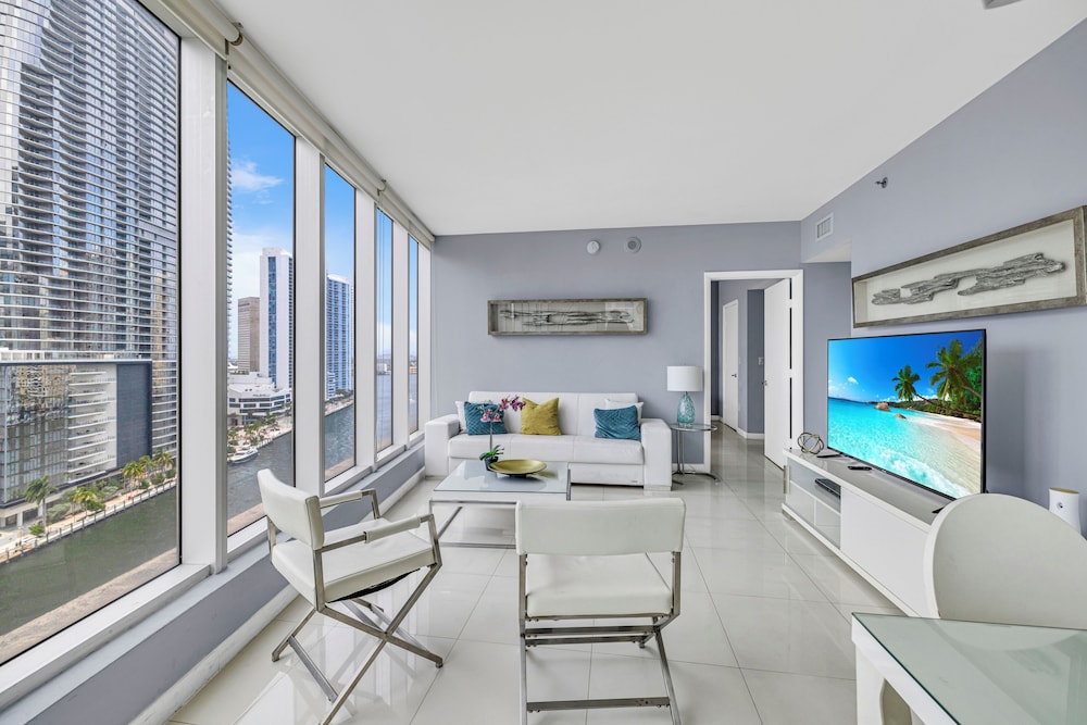 Icon Brickell