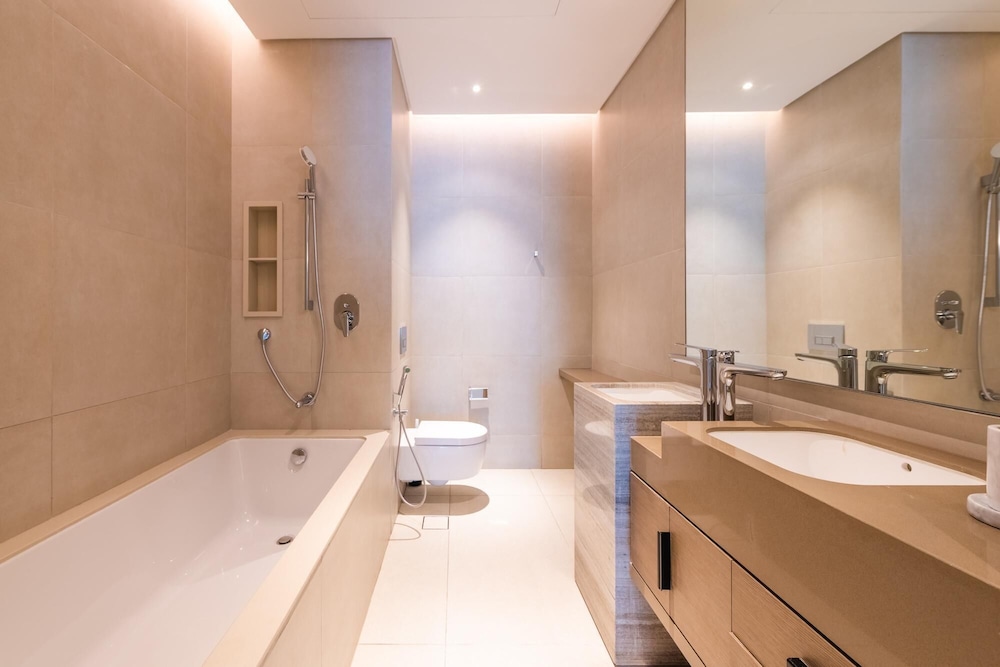 Sea View Urban Retreat in Address JBR
