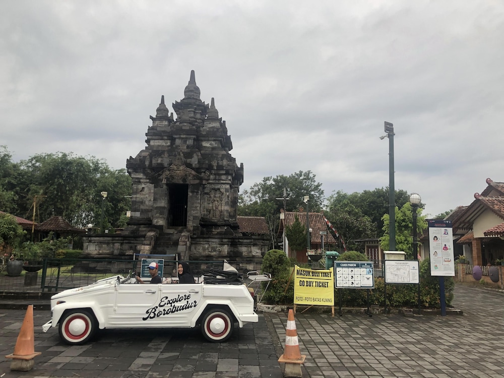 Homestay Candi Pawon Fahrurohman Syariah view 3