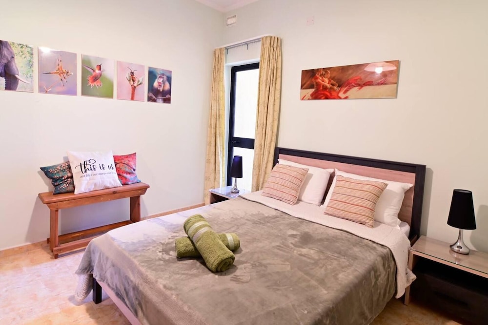 Peaceful Haven With Stunning Views Close to sea view 4