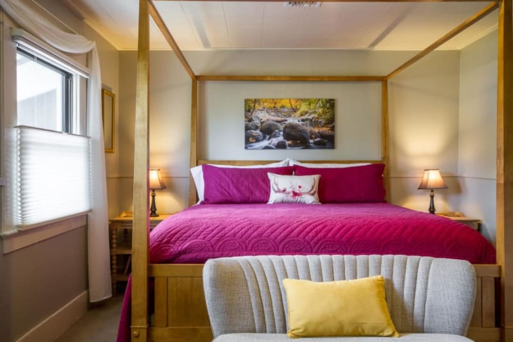 Ashland Vacations - Oak Hill Bed Breakfast - Property Image 45