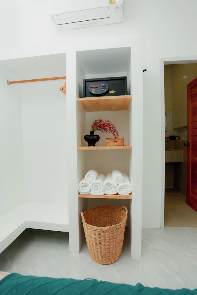 Rock & Lune Boutique Villas