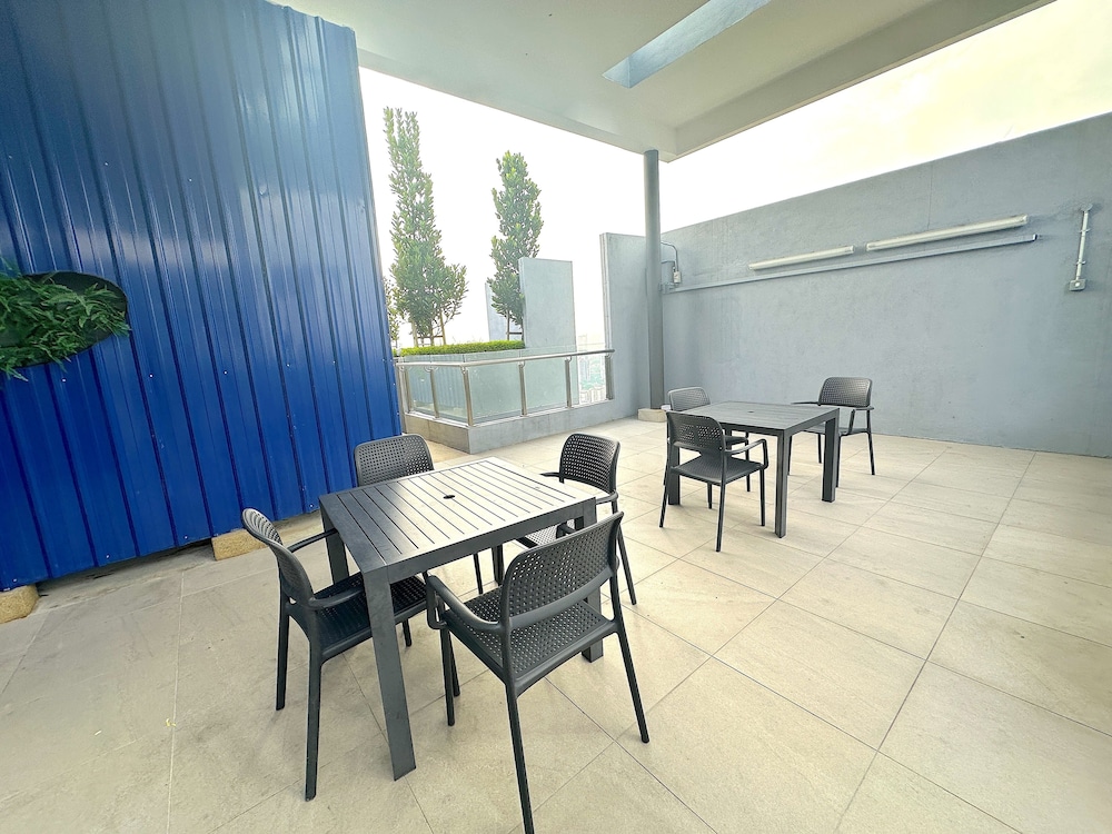 Neu Suites By Serenity Vacation Homes