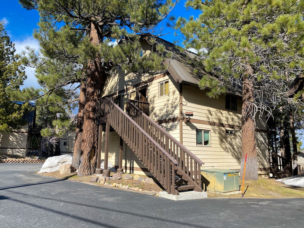 Hotel Mammoth View Villas - Near Hike/bike Trails! - Image 1