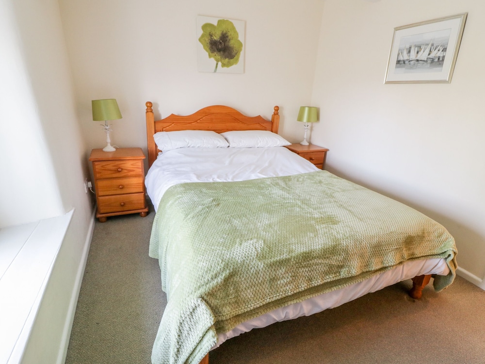 3 Rose Cottages