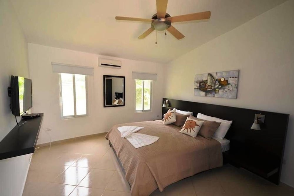 Specially Design 6 Bedroom Villa With King Beds