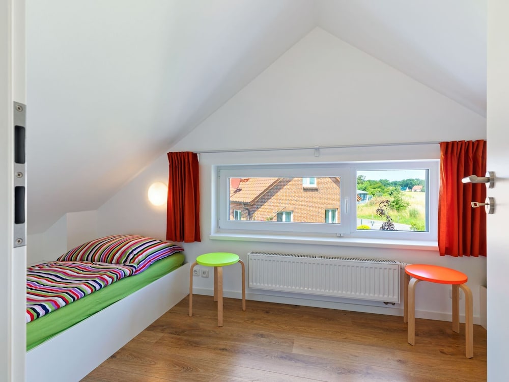 Charming Holiday Home in Zierow Near Seabeach