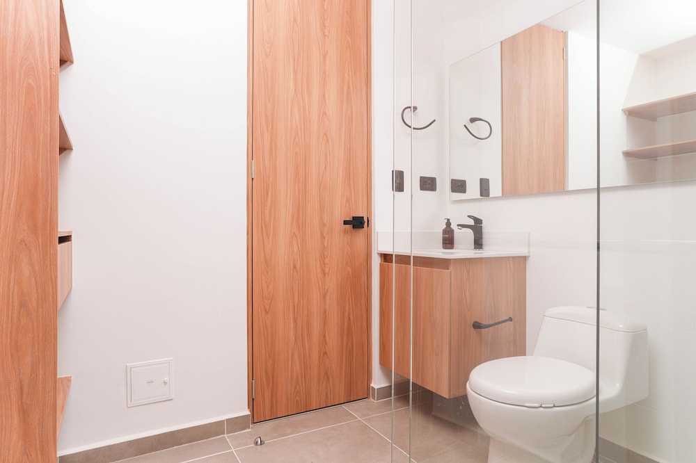 Metropolitan Living by HOUSY
