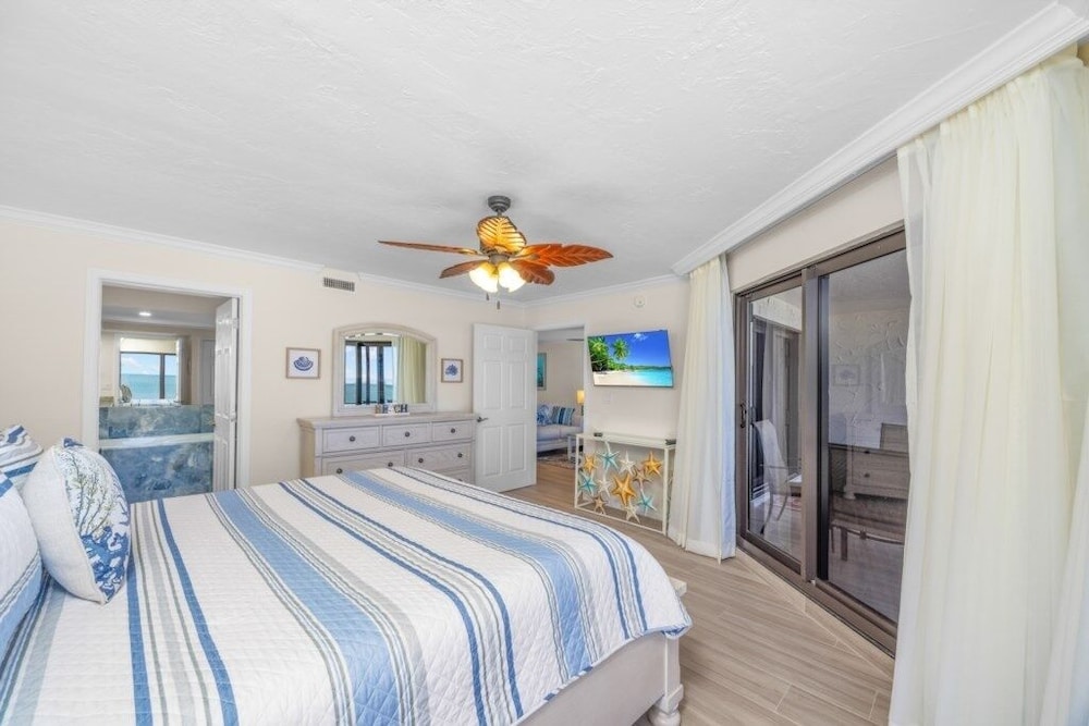 Pointe Santo E4 3 Bedroom Condo