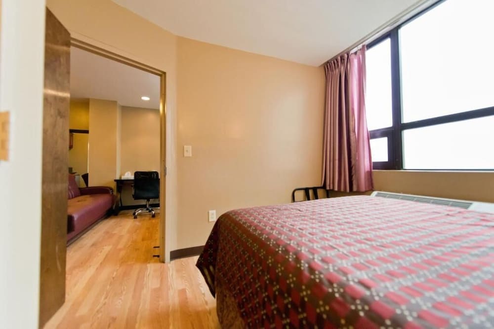 Flushing Vacations - Super Lake Hotel - Property Image 7