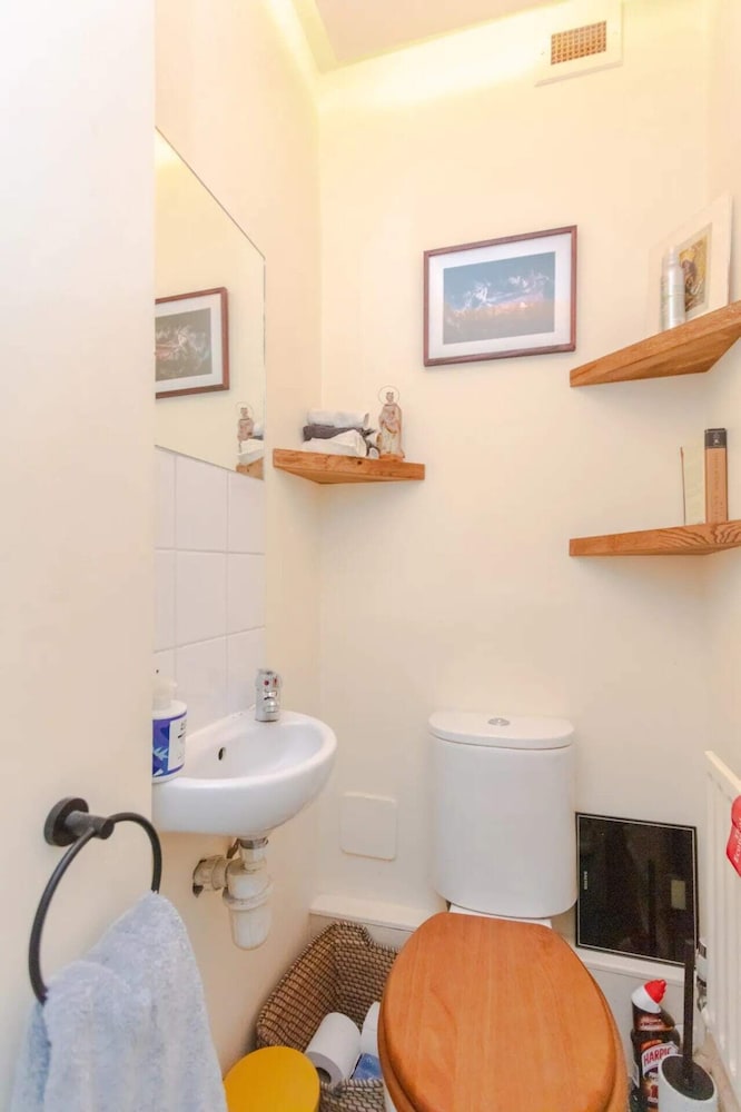 Cosy 2 Bedroom Apartment in Bethnal Green Near Victoria Park