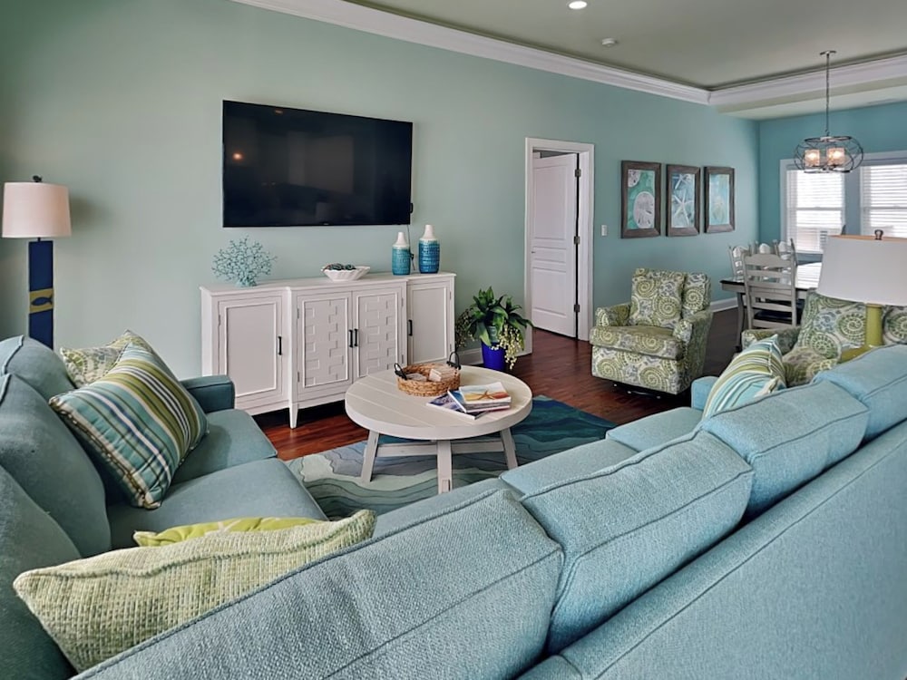 Sandy Feet by Topsail Realty