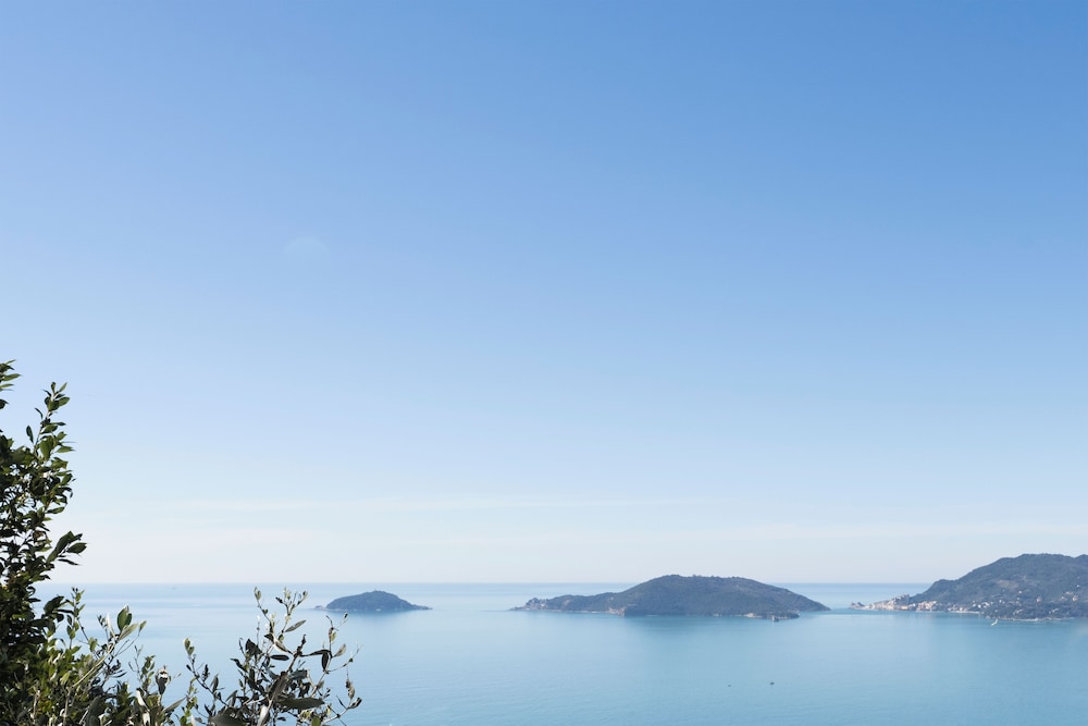 Bonaria Boutique House Ac Cinque Terre