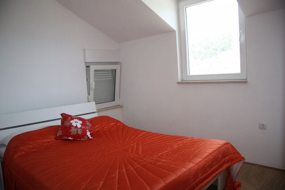Branka - Nice Apartment With Stunning View - A1 view 3