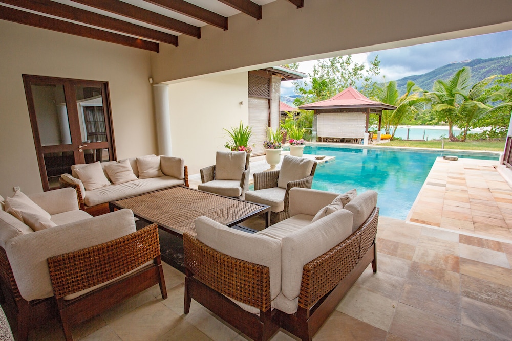 Spas Villas