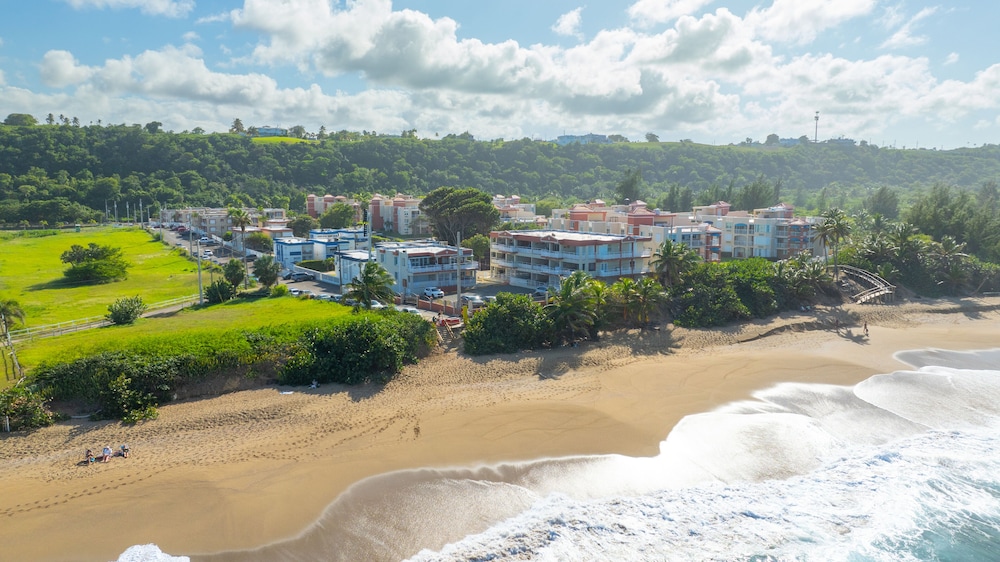 Montones Beach Apartment C-3