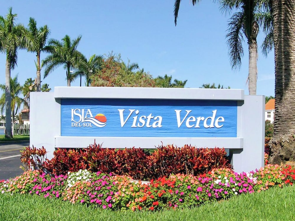 Vista Verde North 6-142 by Distinctive Beach Rentals