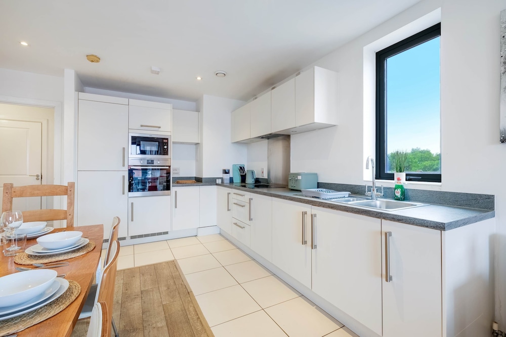 Bovet 3 Bedroom 1 Bathroom Apartment