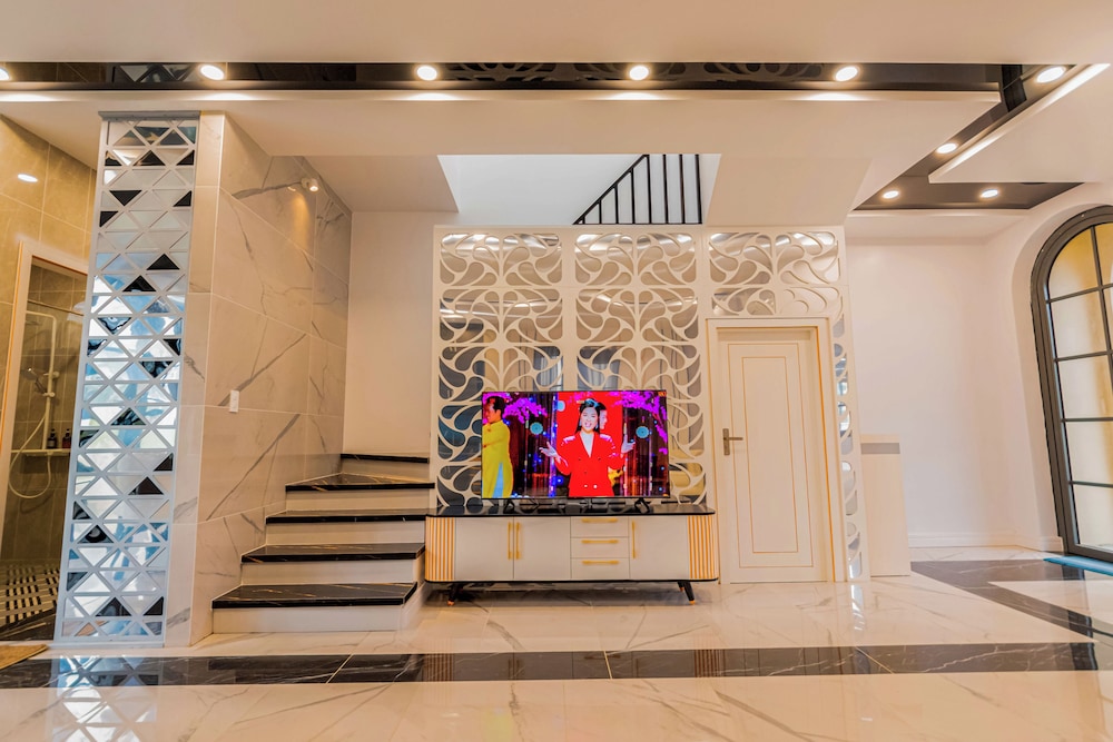 Luxury 3 br La Fleur Villa-Novaworld PT