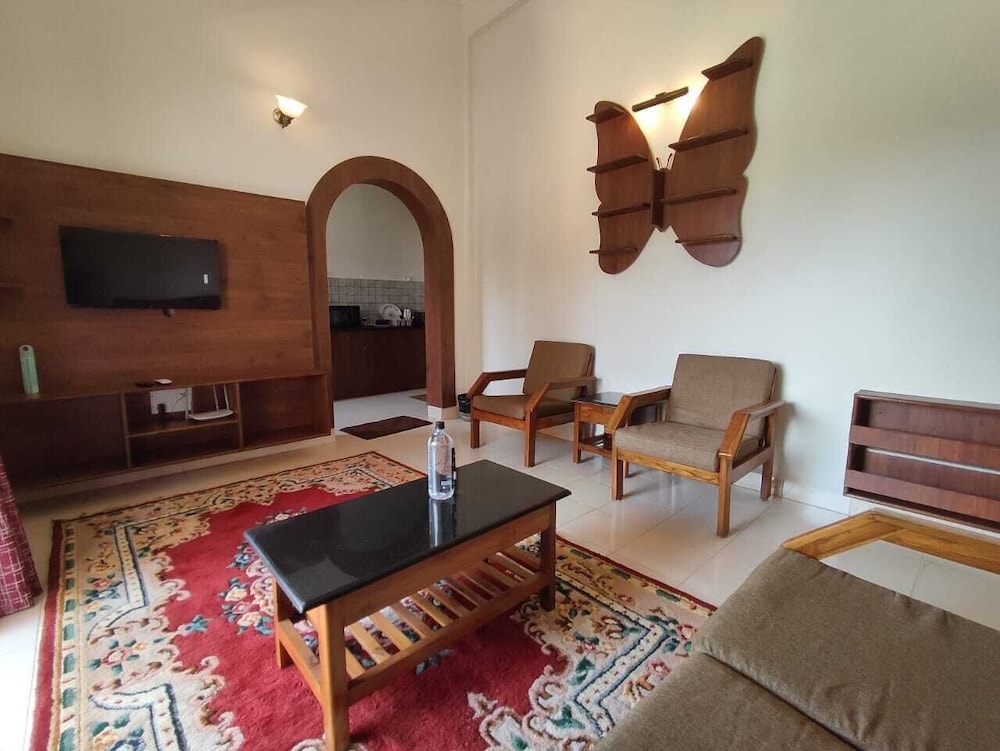 VISTAR HOLIDAYS