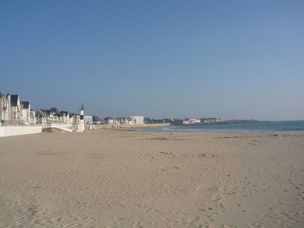 Holiday Home in Quiberon Near by Sandy Beaches