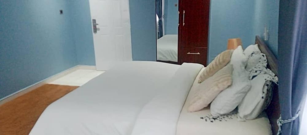 SNS Apartments